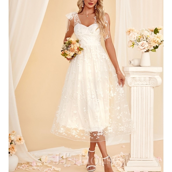 JJs House Dresses & Skirts - JJ's House White Floral Wedding Dress
